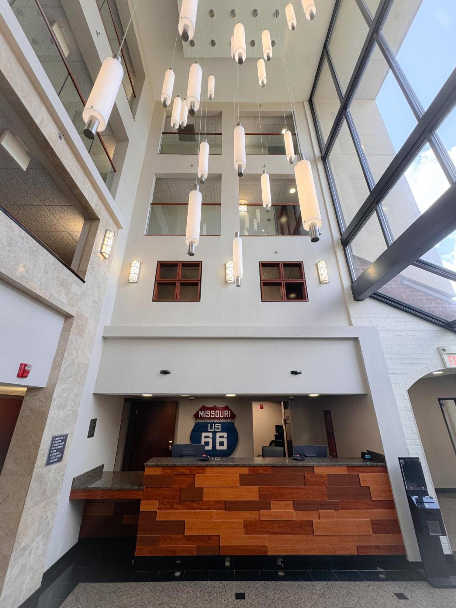 Heritage Inn & Suites St Louis Fenton, Trademark By Wyndham Exterior foto